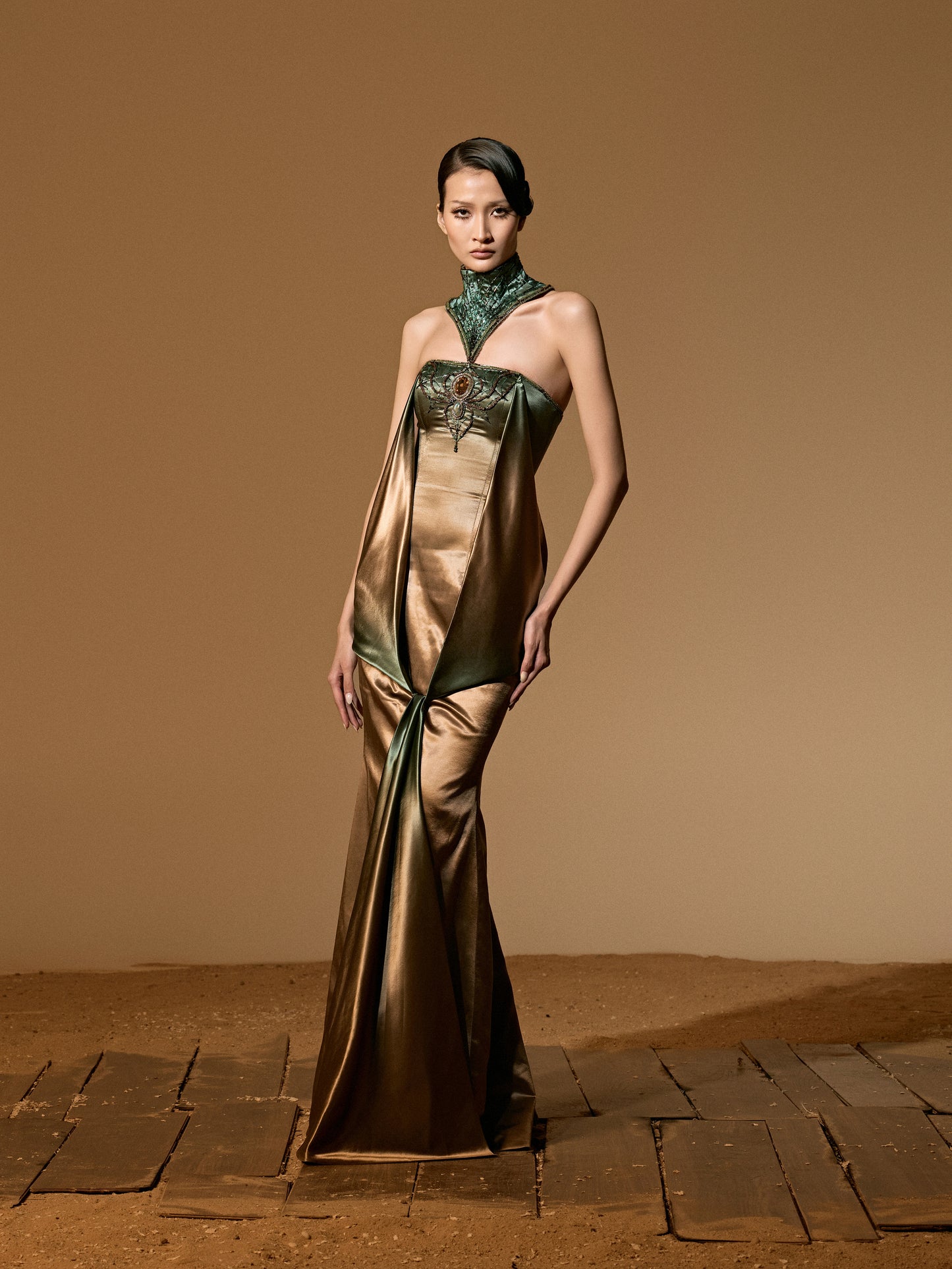 AURUM VERBUM GOWN