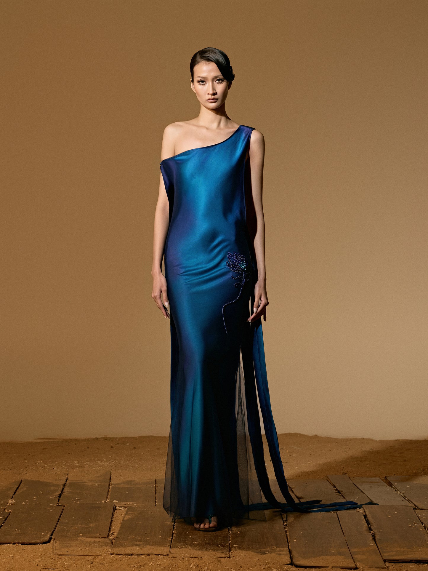 QUIZAS QUIZAS GOWN